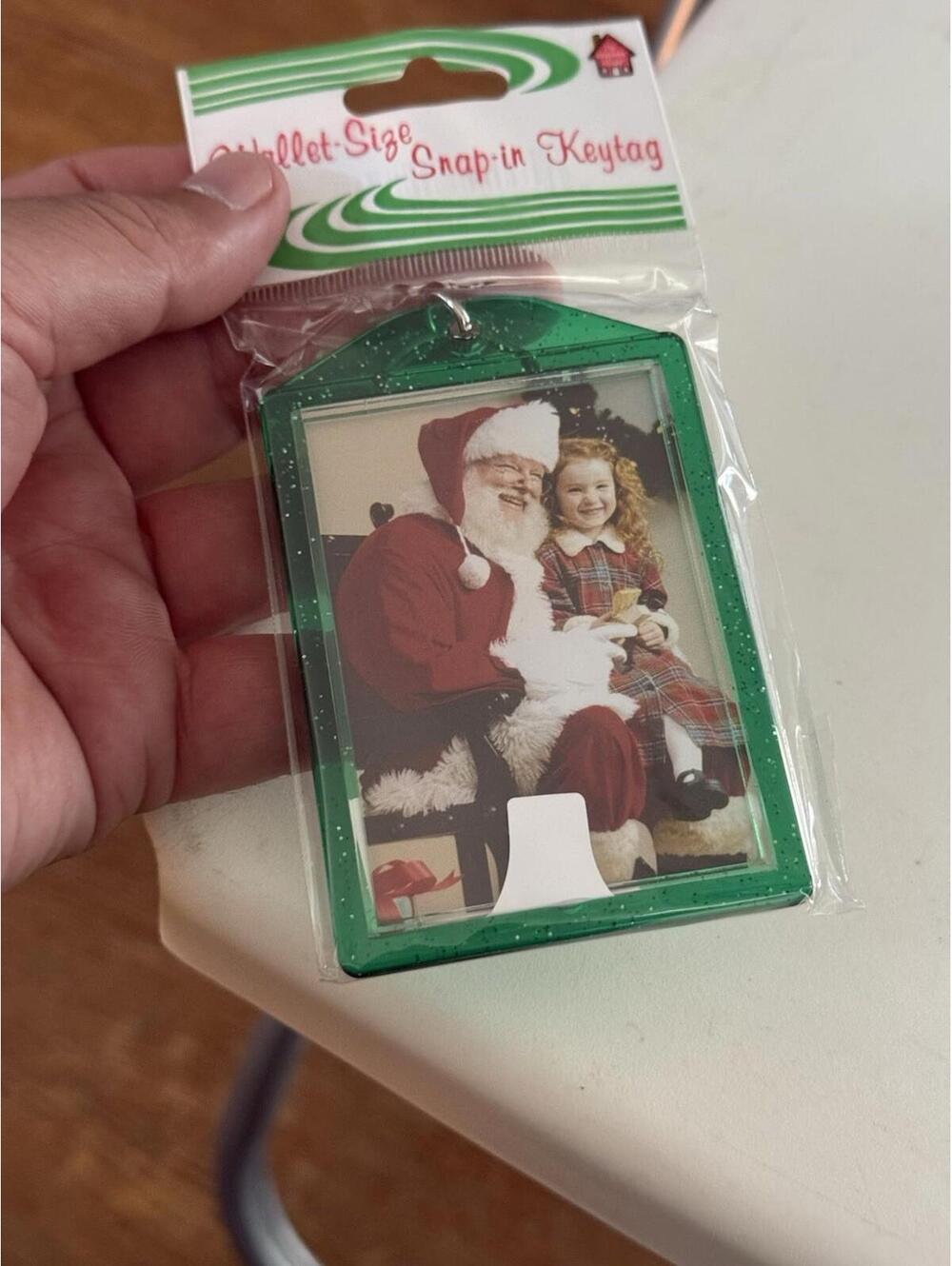 Wallet Size Snap In Keytag Christmas